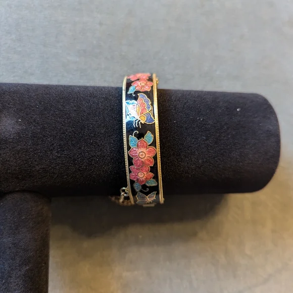 Vintage Floral Butterfly Enamel Cloisonne Bangle Bracelet in Black, Pink & Blue - Picture 3 of 6